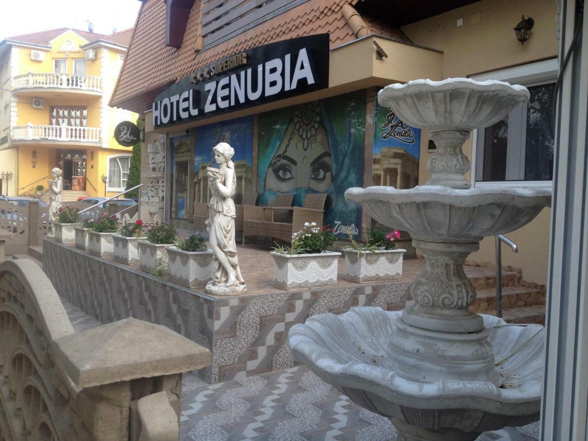 Hajdúszoboszló Hotel Zenubia المظهر الخارجي الصورة